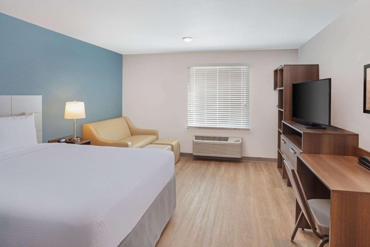 Woodsping Suites Washington Dc East Arena Drive Lake Arbor Exterior foto
